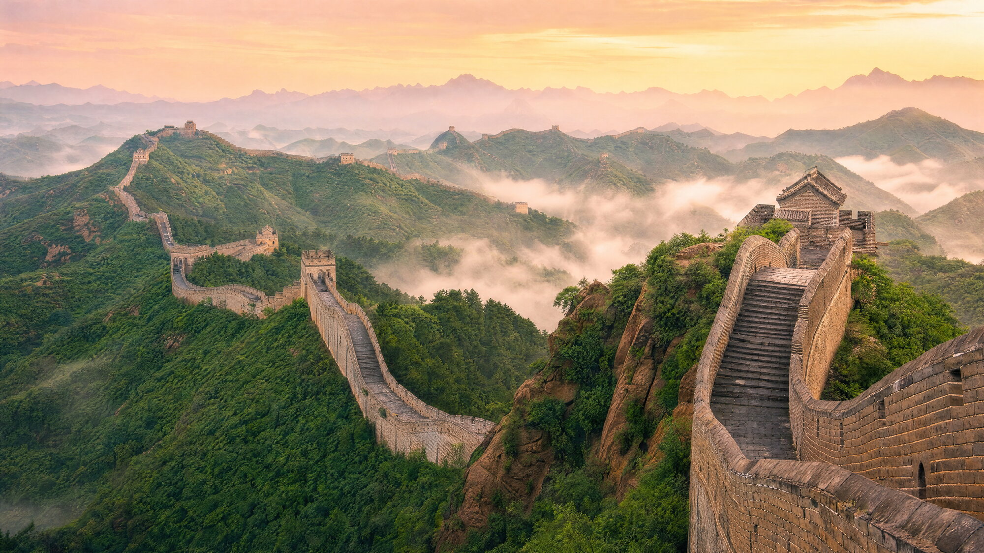 Papier peint panoramique Grande Muraille Chine brume verdoyante