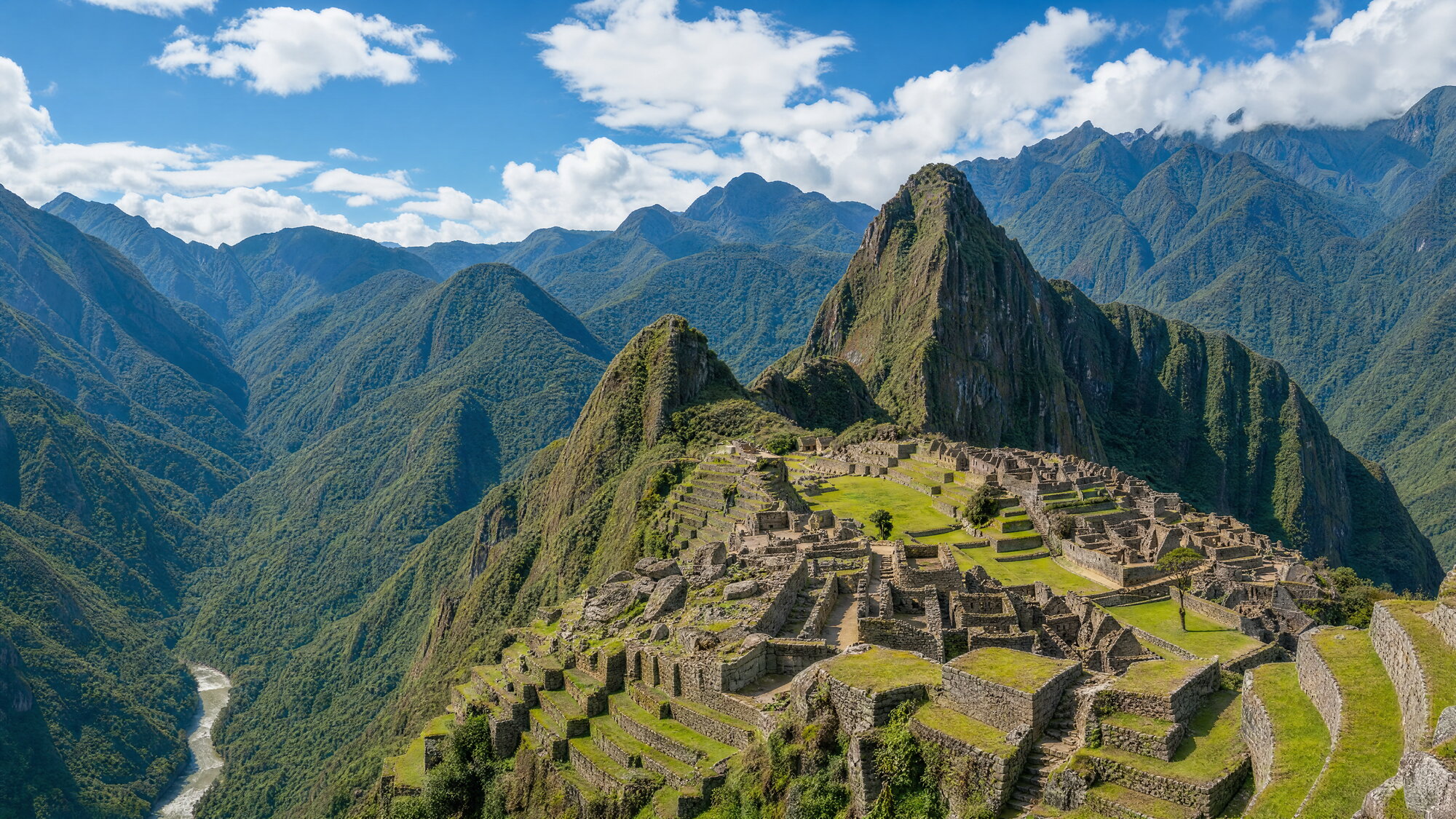 Papier peint panoramique Machu Picchu montagnes émeraude
